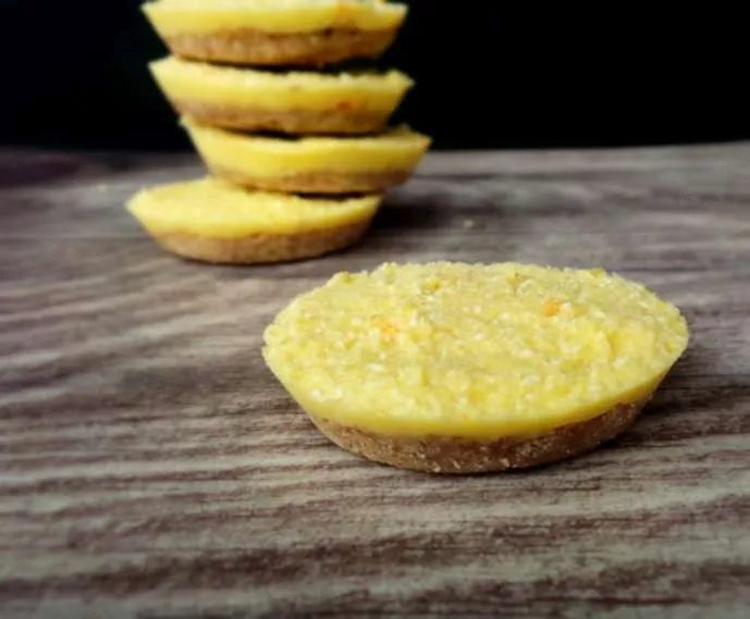 4-ingredient detox orange and coconut gaical – no sugar, raw and vegan