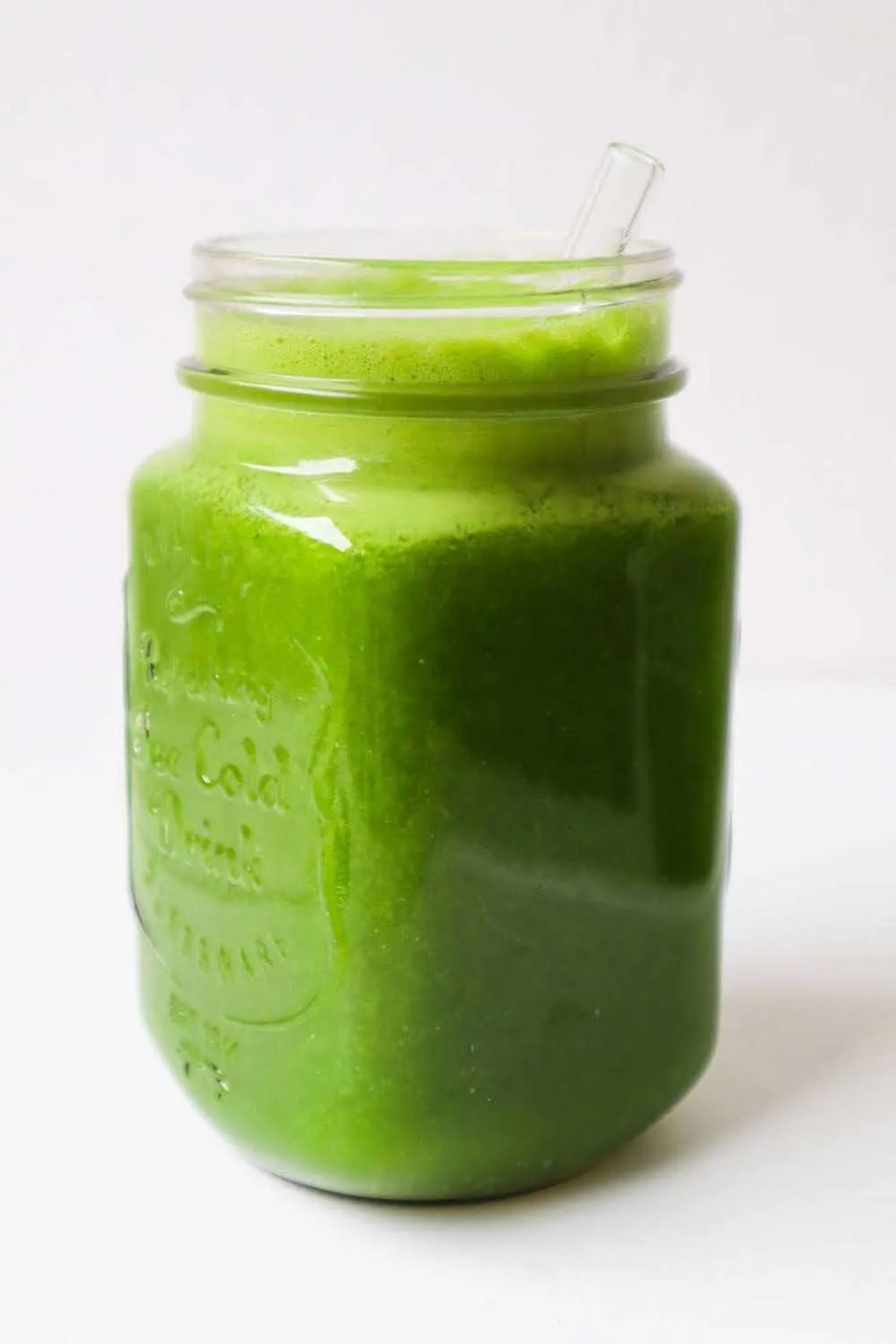 Add this refreshing, nutrient-packed detox green smoothie recipe loaded with leafy greens, fiber, and antioxidants to your daily routine to…