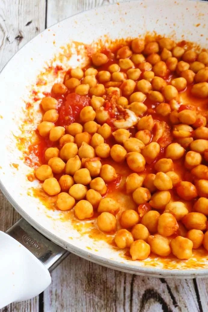 5-minute chickpea recipe | simple chickpea bruschetta