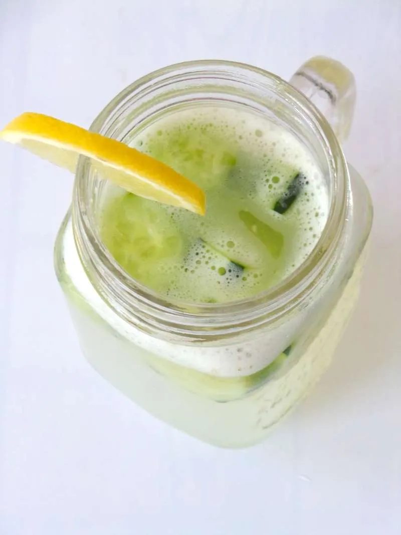Alkalize your body with this rejuvenating infused water recipe! You'll stay hydrated, have more energy and want to snack less often! |
