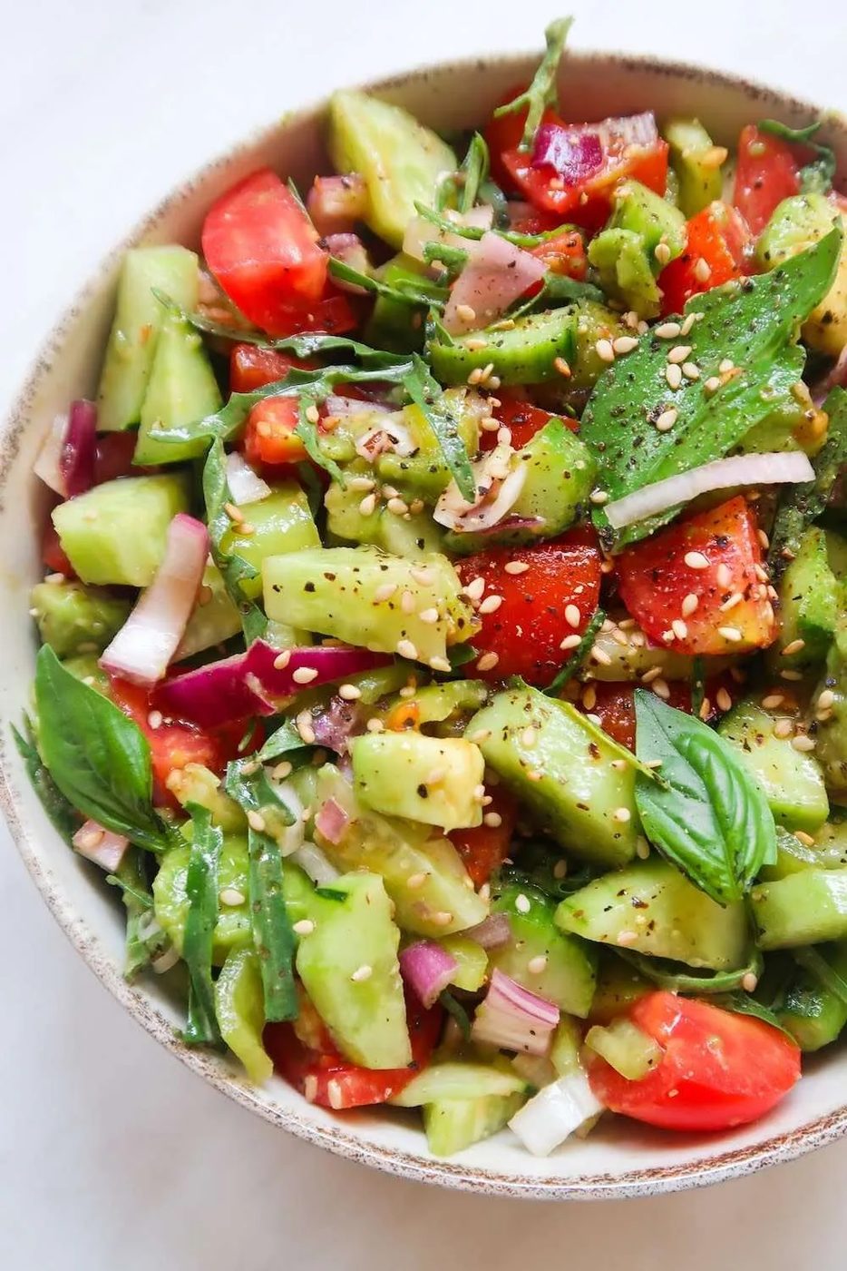 This healthy tomato arugula and avocado salad is fresh and tasty. Filled with greens and healthy fats, this detox salad is solid for a side…
