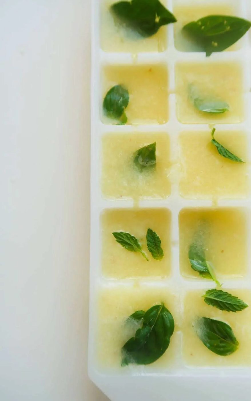 Ice cubes, anti-inflammatory