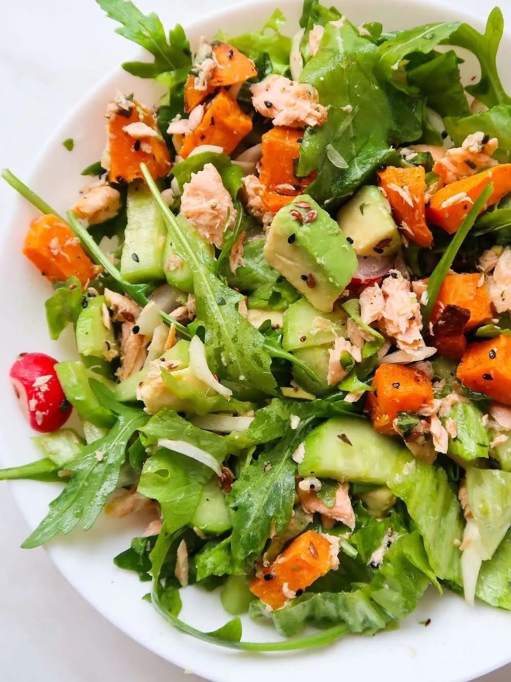 You are going to love this satisfying anti-inflammatory salmon salad recipe with avocado, sweet potatoes and flavors! If you're following…