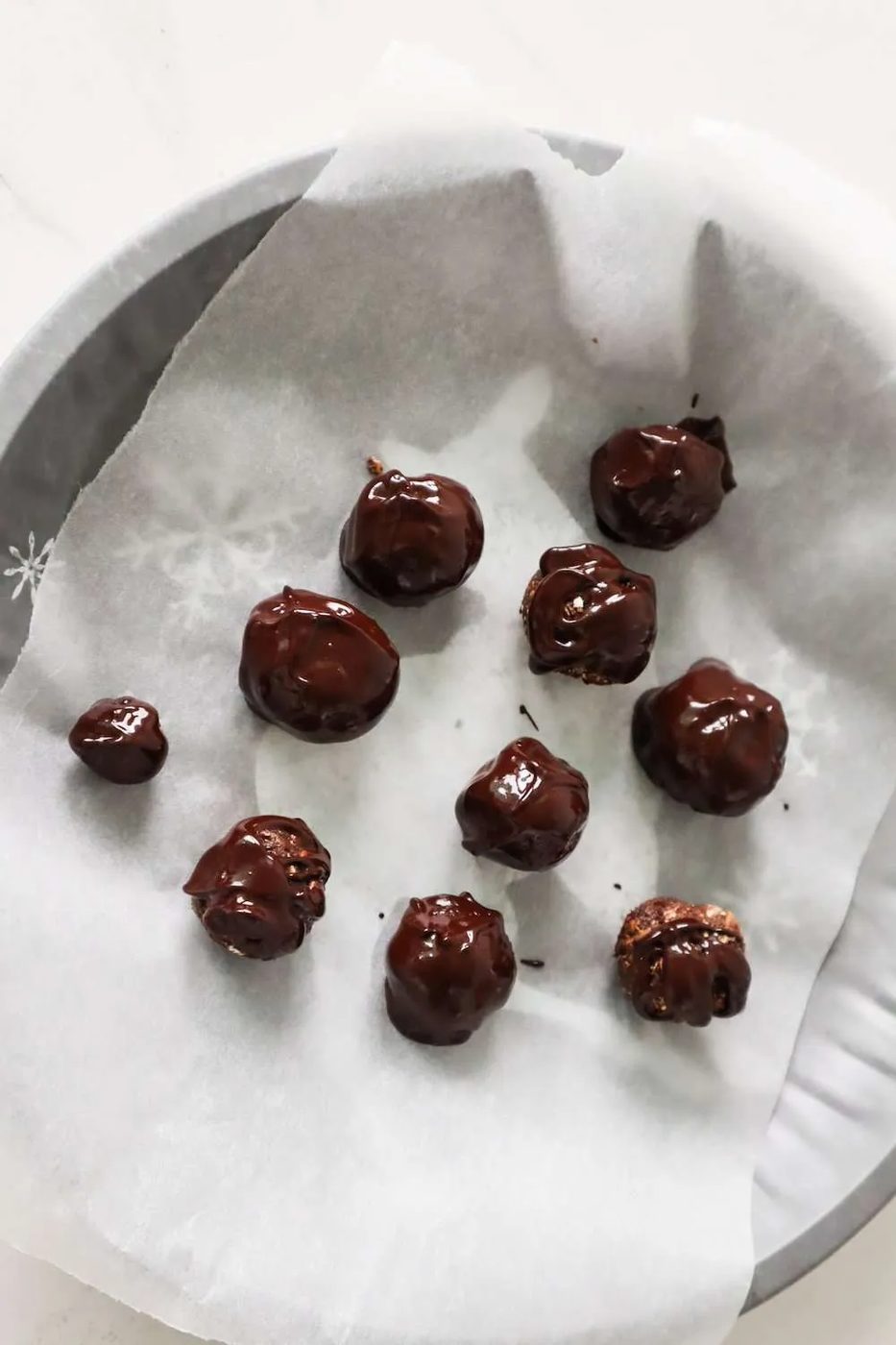 Antioxidant double chocolate energy bites