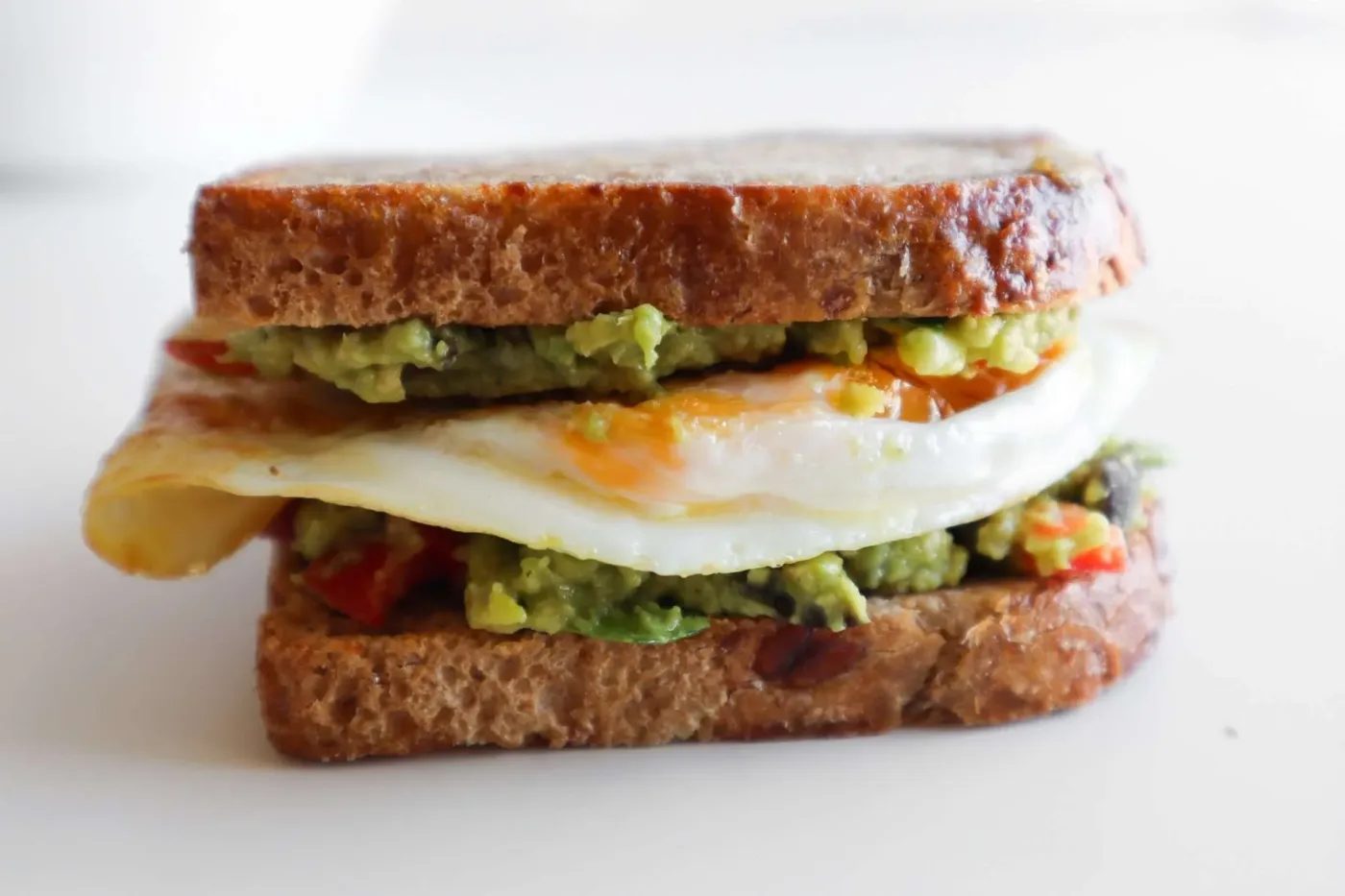 This healthy avocado egg sandwich recipe is a fast, simple and healthy breakfast idea that saved our life last week!