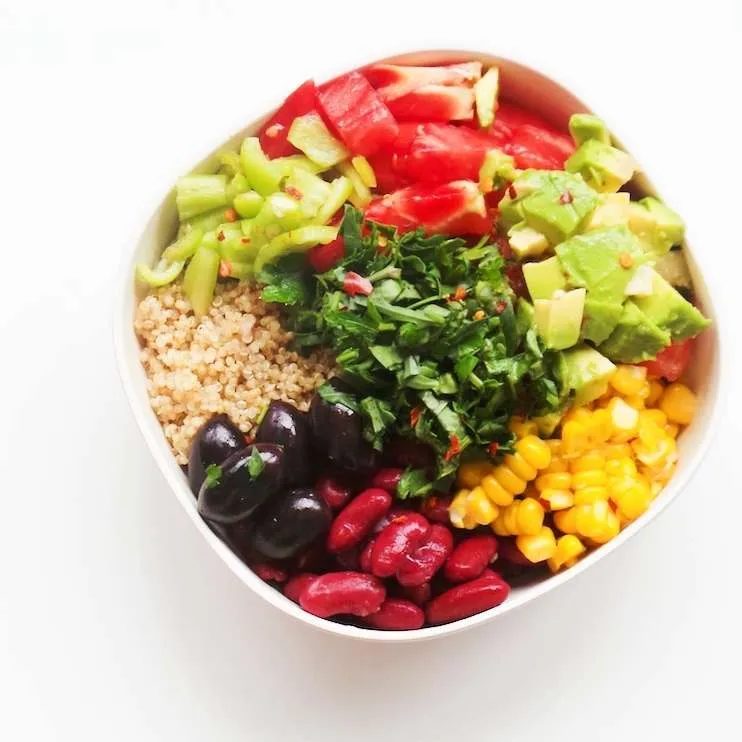 avocado, bean quinoa bowl - simple and healthy vegan meal prep recipe - satisfying and healthy!