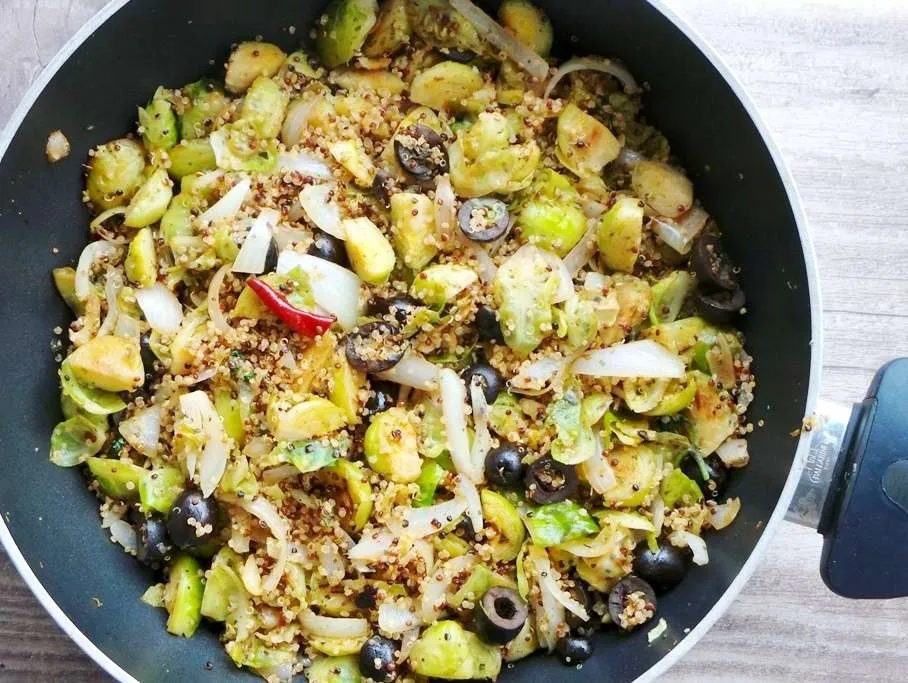 Beauty food recipes: brussels sprouts with quinoa