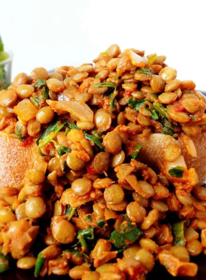 6-ingredient simple lentils