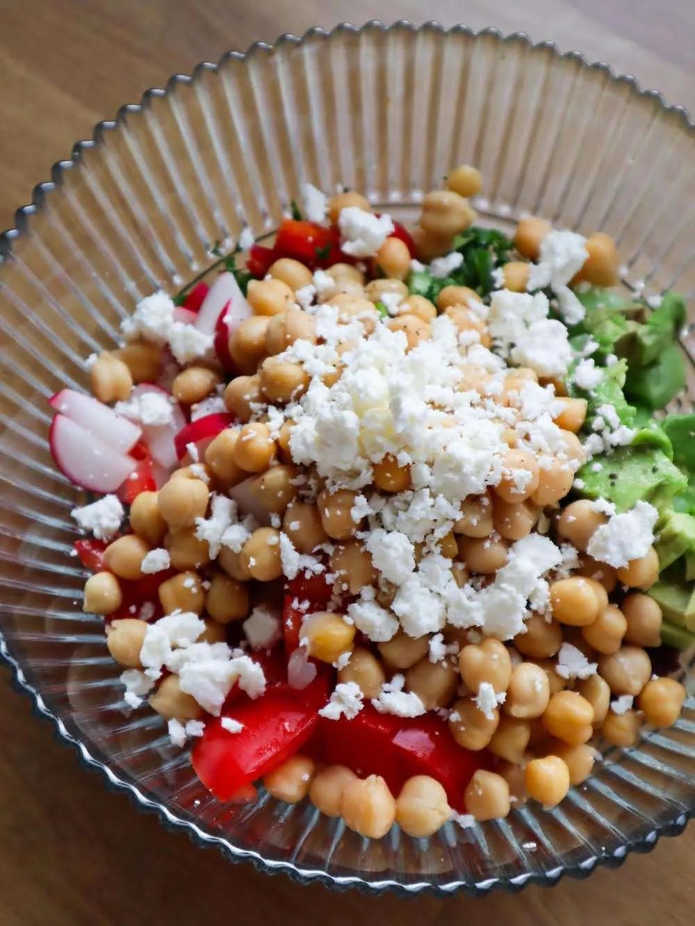 Avocado chickpea salad for summer, healthy