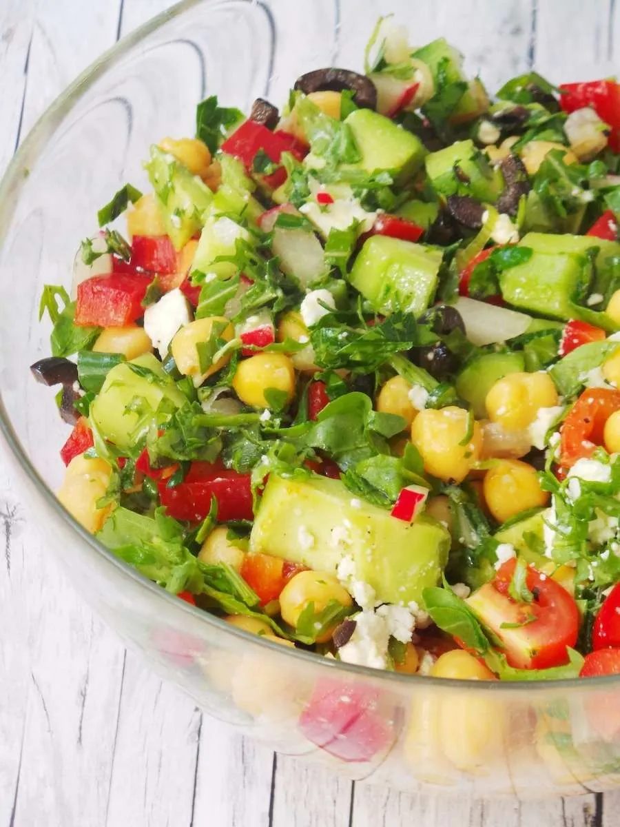 Avocado chickpea salad for summer, healthy
