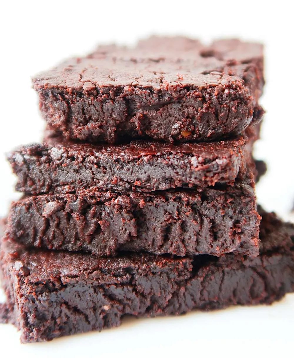 These fudgy black bean brownies without flour or eggs are the easiest dessert you can make - they're ready in one bowl and great for meal…