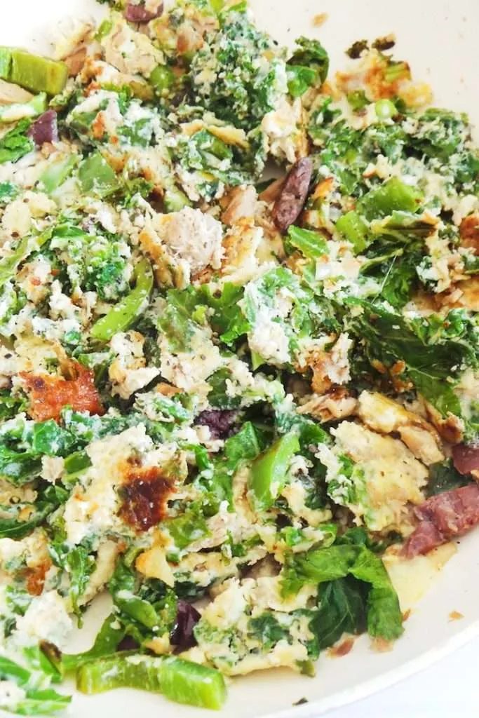 Healthy tuna wraps with eggs, kale and more vegetables. This is satisfying as a healthy savory breakfast or as a satisfying lunch or even…