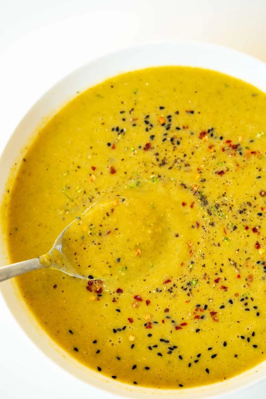 Satisfying simple Red Lentil Broccoli Detox Soup recipe you can make in around 20 minutes for dinner! This healthy vegetable soup recipe is…