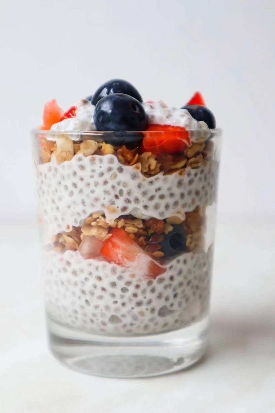 Chia pudding parfaits