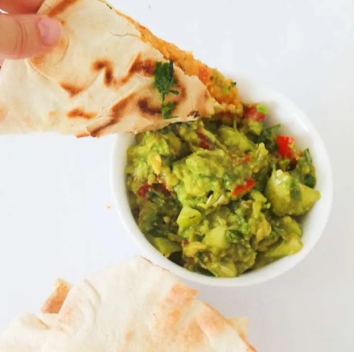 Vegan Quesadilla with chickpeas - simple healthy lunch or dinner that is ready in less than 20 minutes!