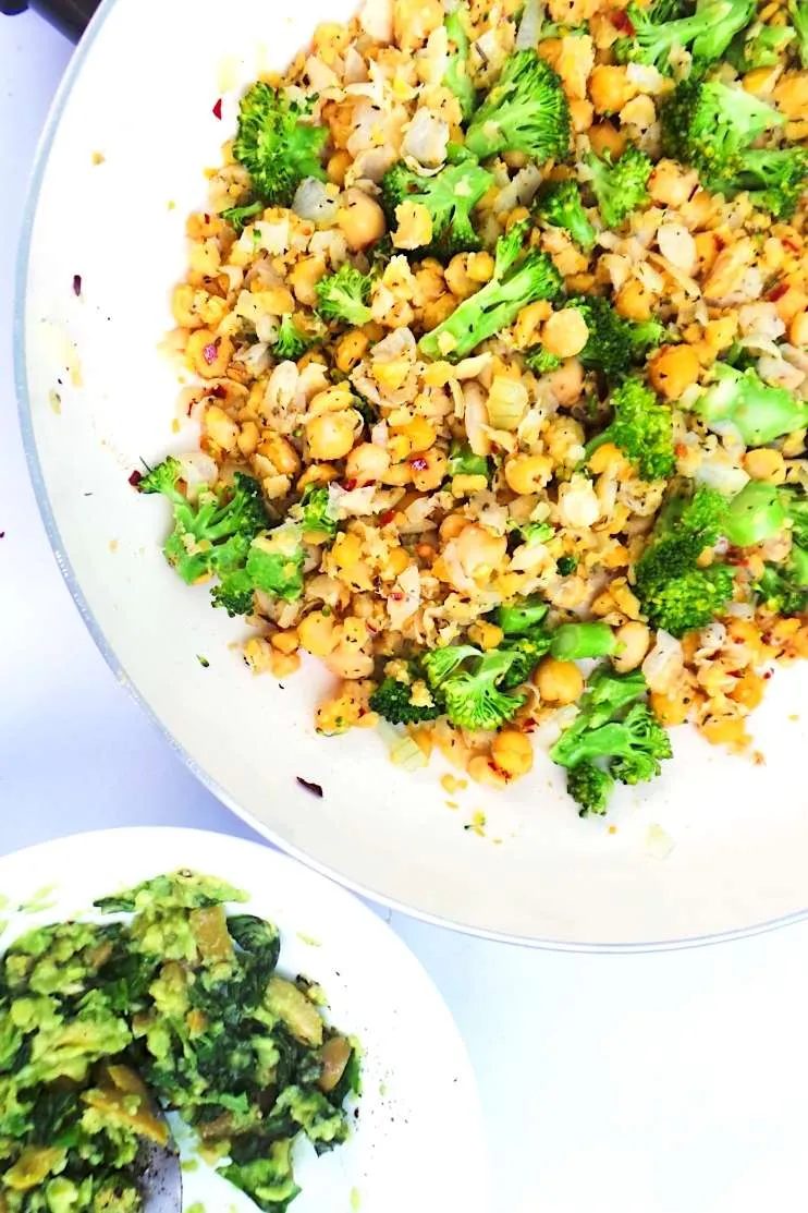 10-minute chickpea scramble lettuce wraps
