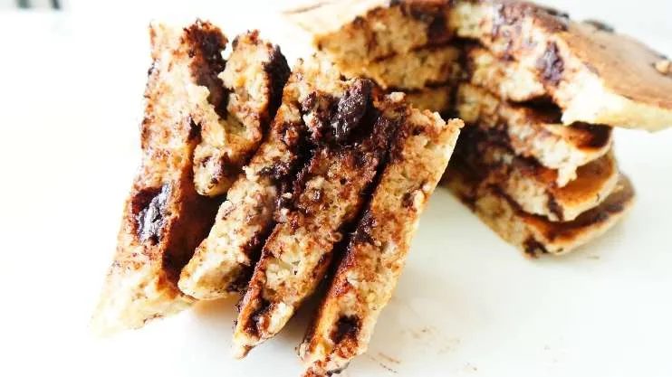 Chocolate chip pancakes + update, healthy