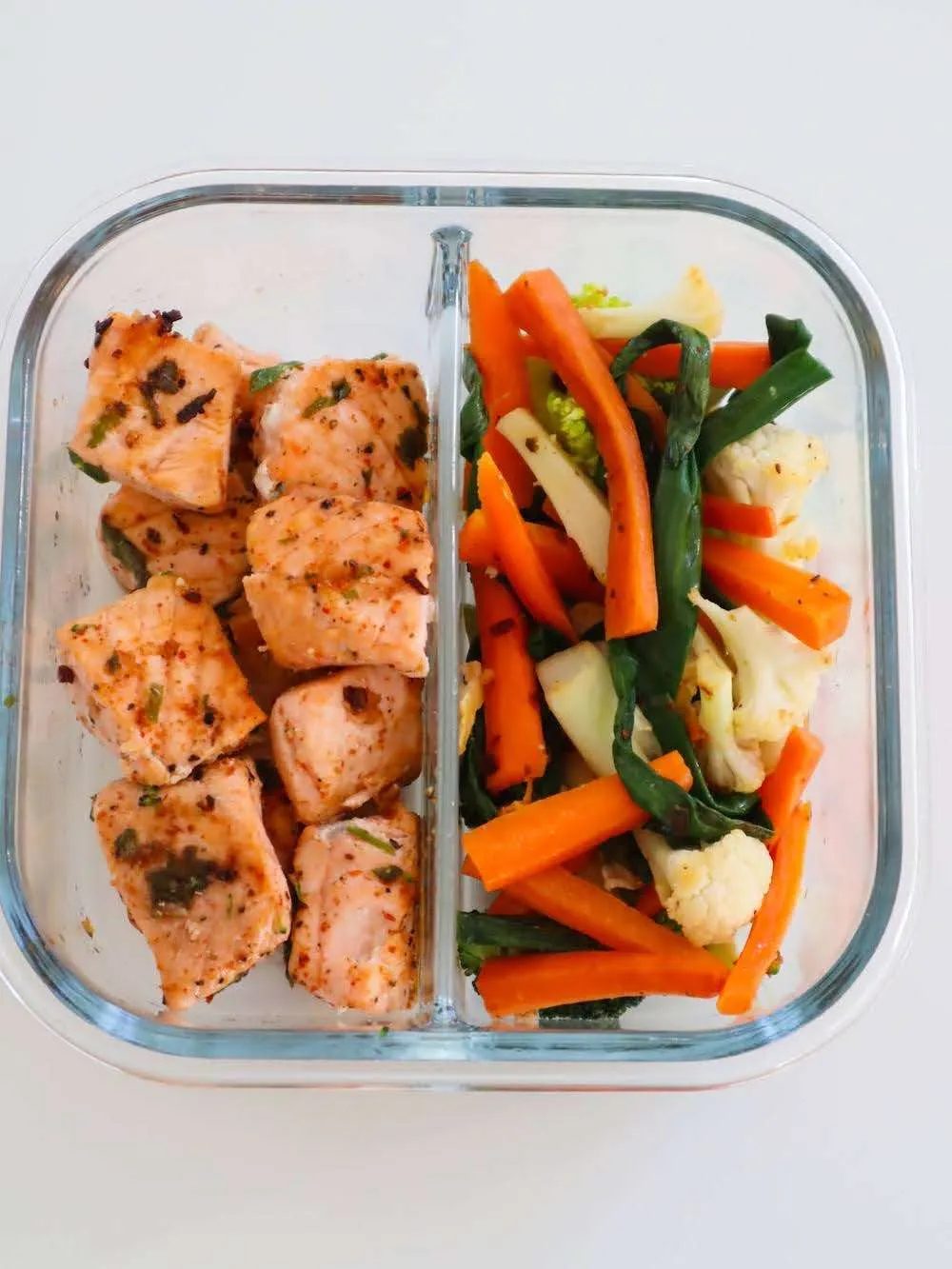 Clean eating salmon lettuce wraps