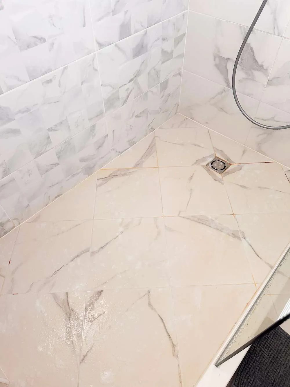 how to clean red mold in the shower (and why - if it's not obvious). bathroom cleaning tips
