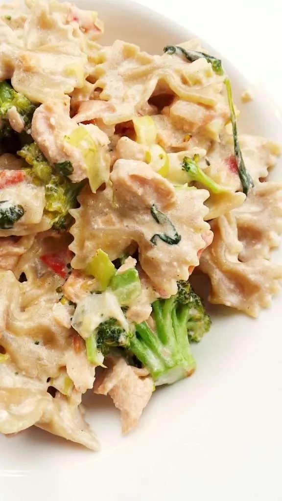 healthy salmon and creme fraiche pasta