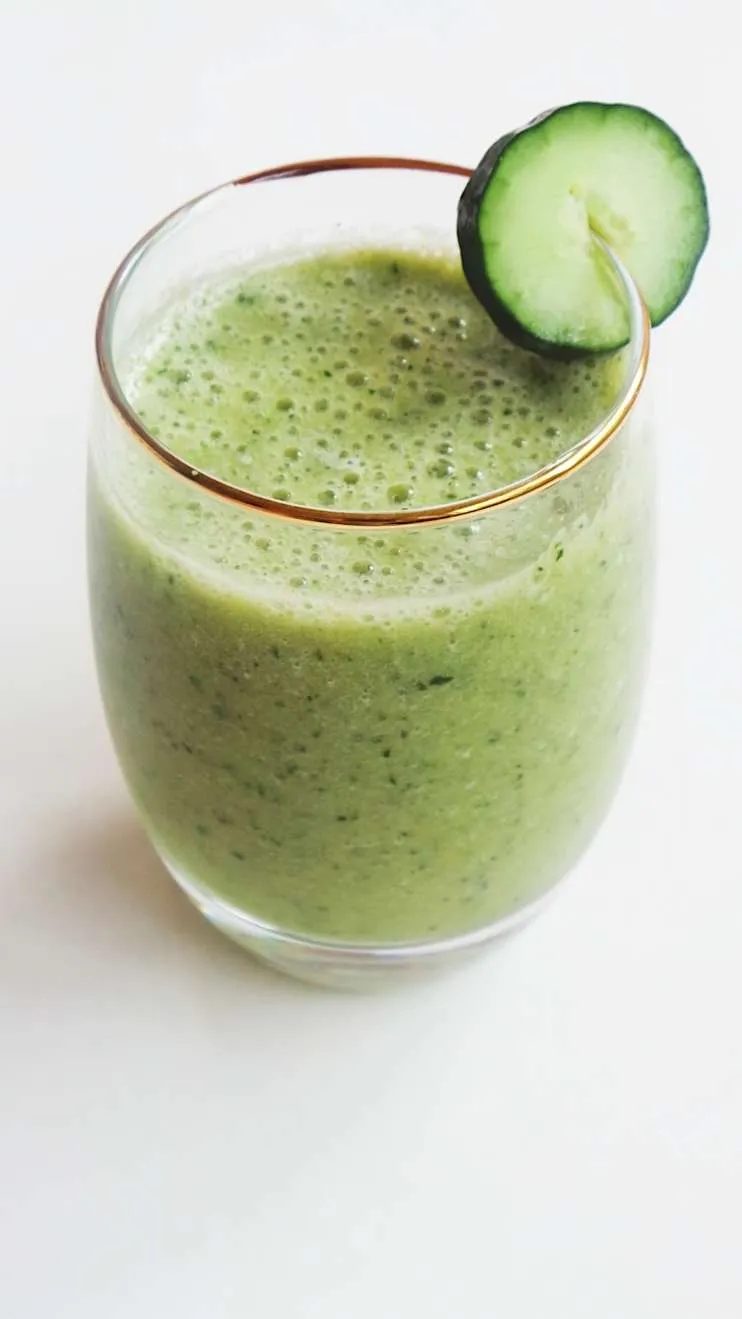 Cucumber smoothie, simple