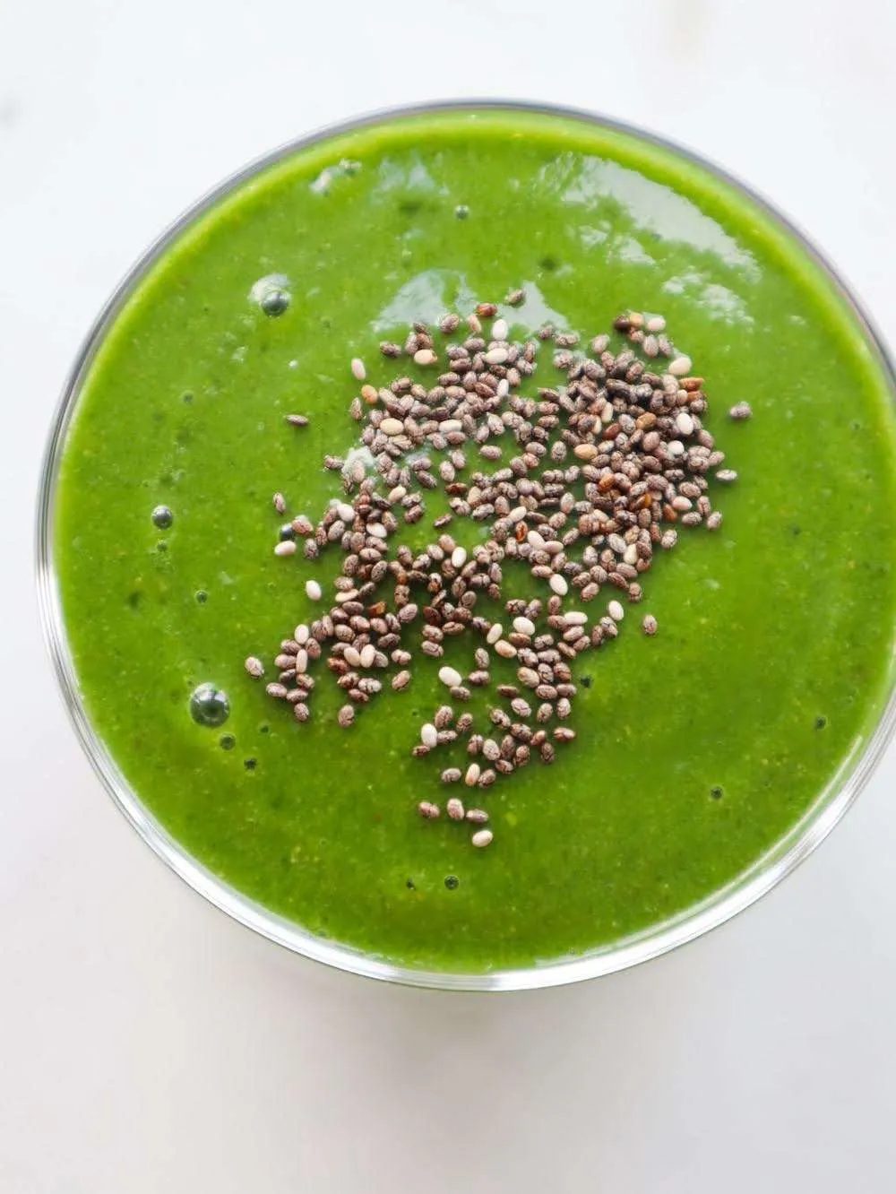 Detox green smoothie to drink daily