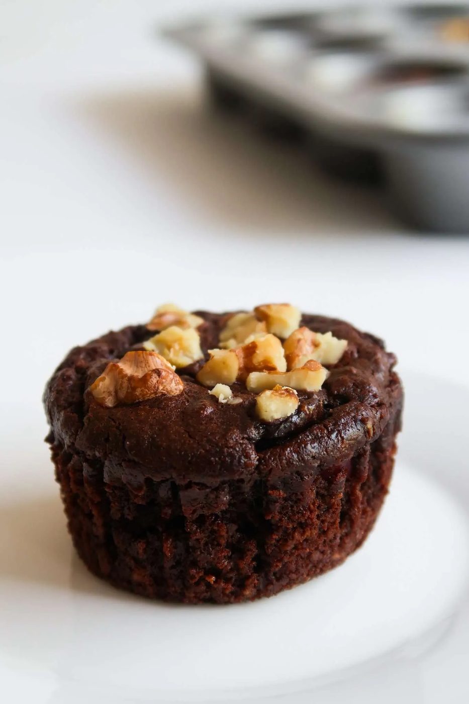 Oatmeal chocolate muffins, simple