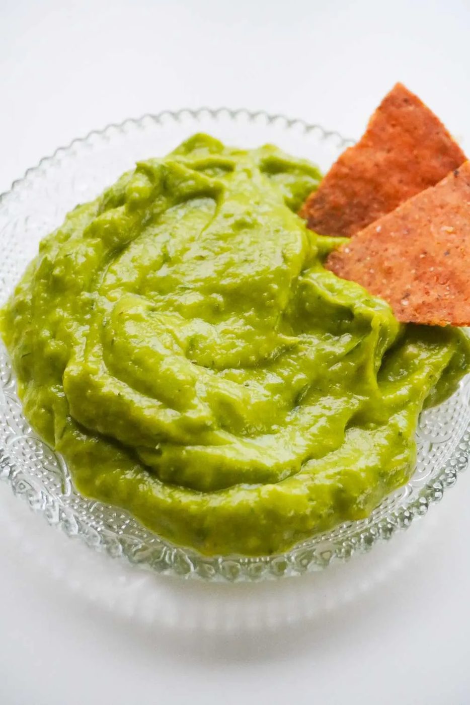 Flavorful, fresh healthy avocado dip with dill and garlic that you'll want to eat with every dinner, lunch, or even breakfast! Solid as a…