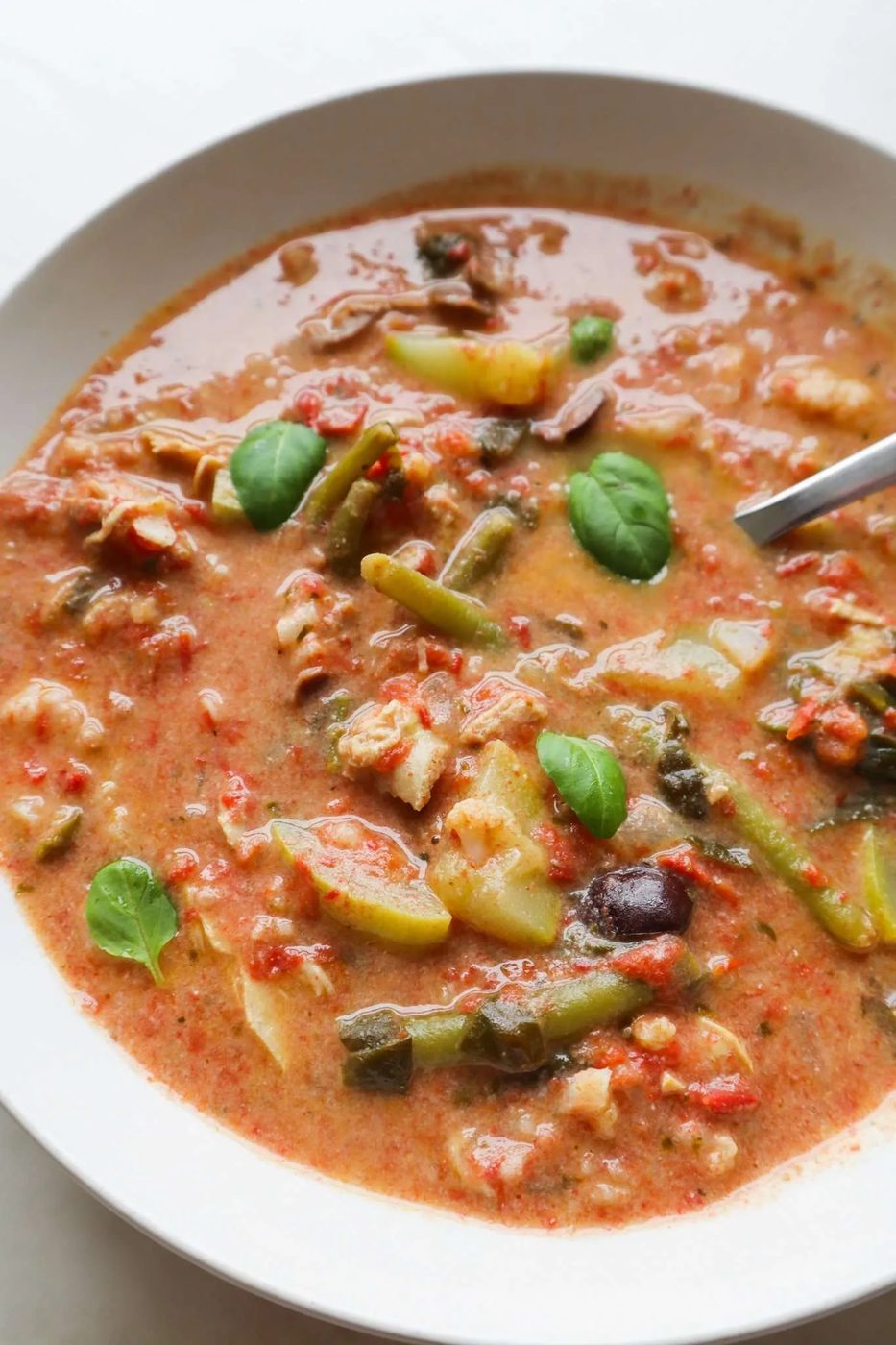 Tomato chicken soup