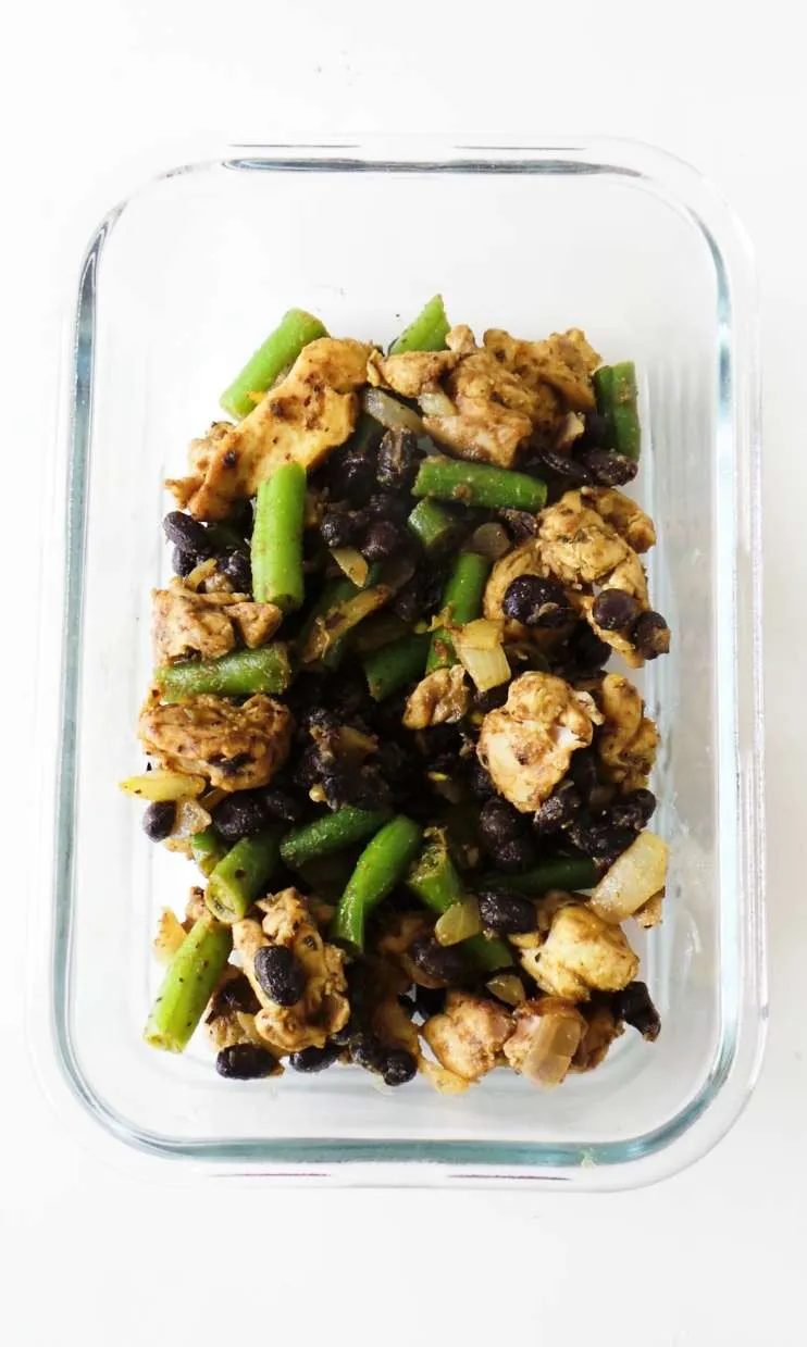 15-minute garlic chicken with black beans
