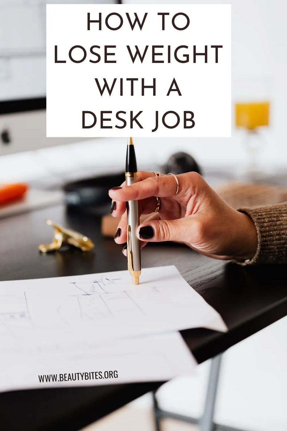 Lose weight with a desk job: 5 weight loss tips when you’re sitting all day long