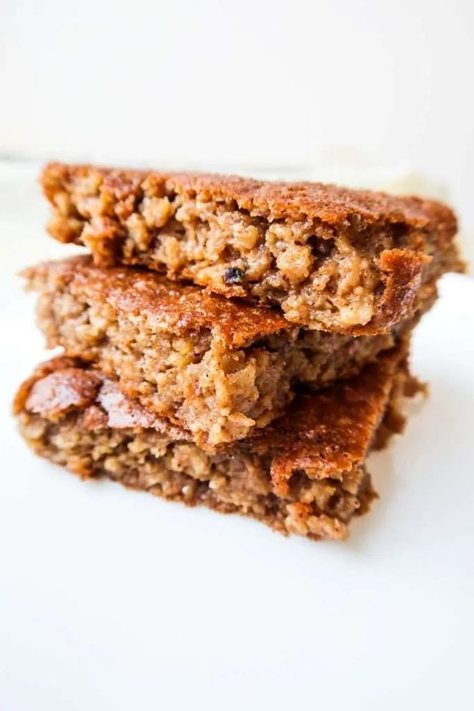 healthy oatmeal apple cake - simple breakfast idea