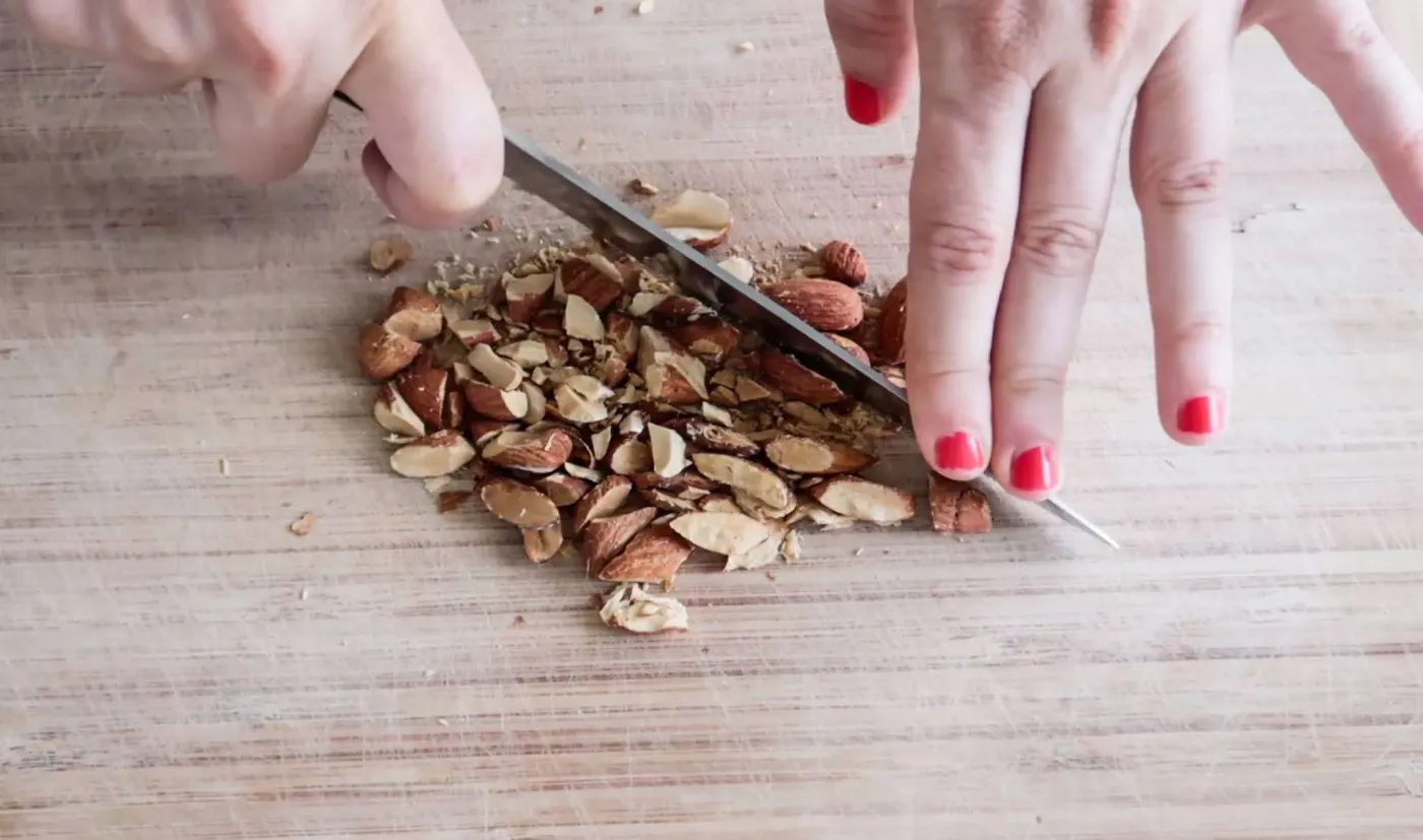 10-minute granola balls | easier than granola bars