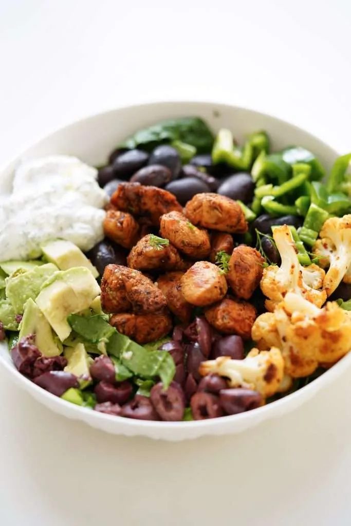 These Black Bean Chicken Avocado Bowls are the solid fast and simple meal prep lunch. Packed with protein and fiber, this balanced meal is…
