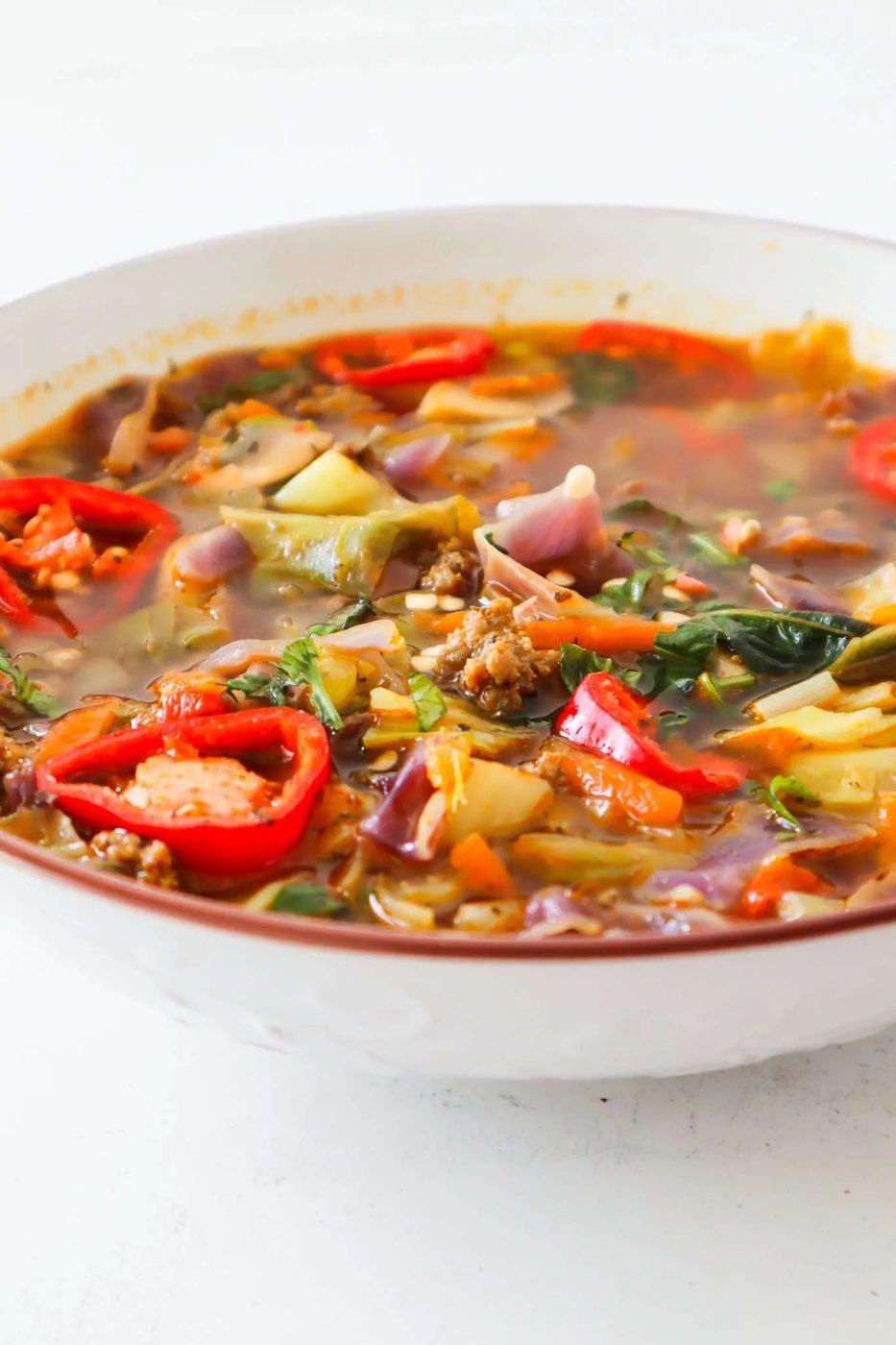30-minute ground beef and cabbage soup