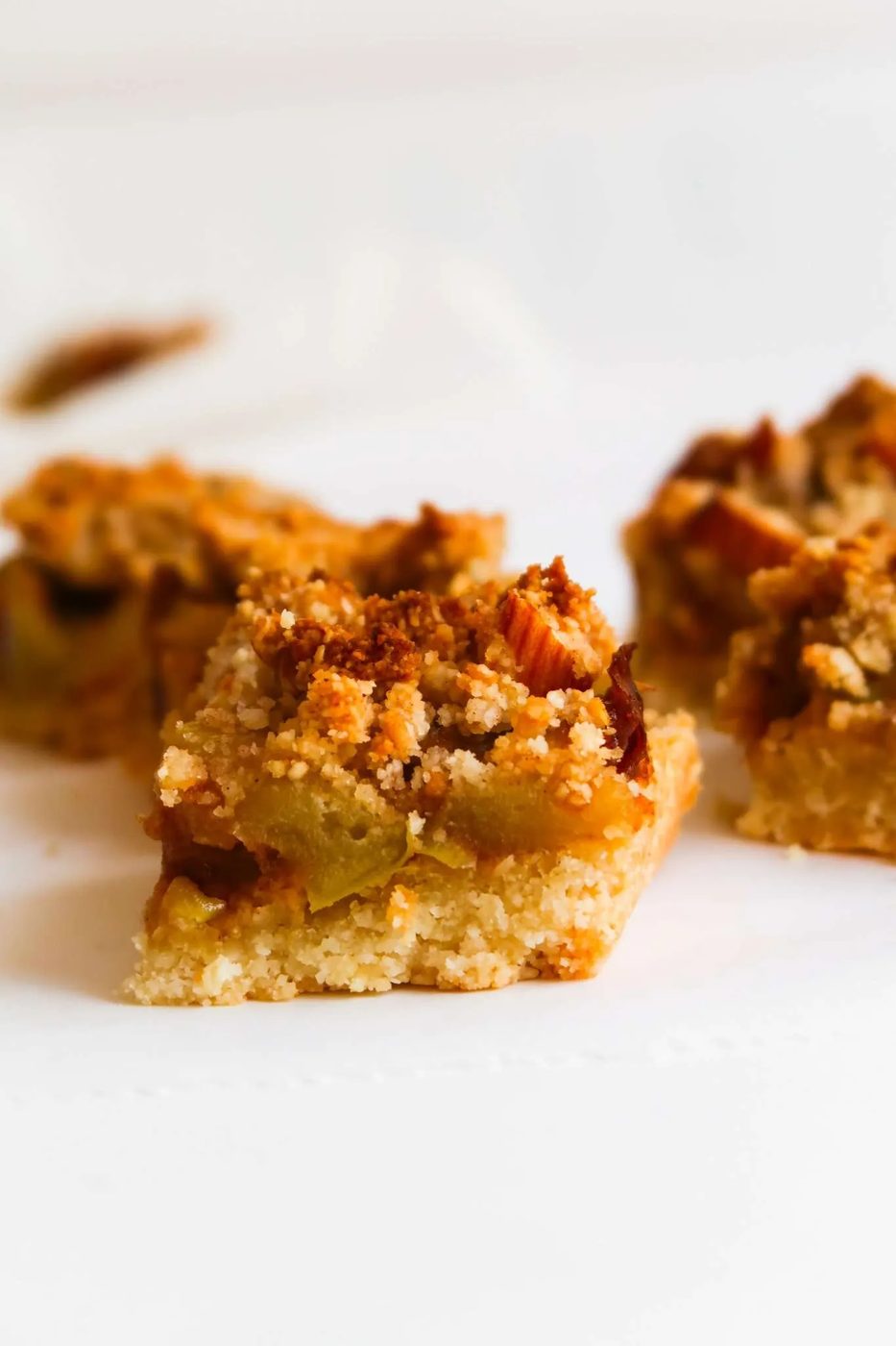 Apple crumble bars, healthy