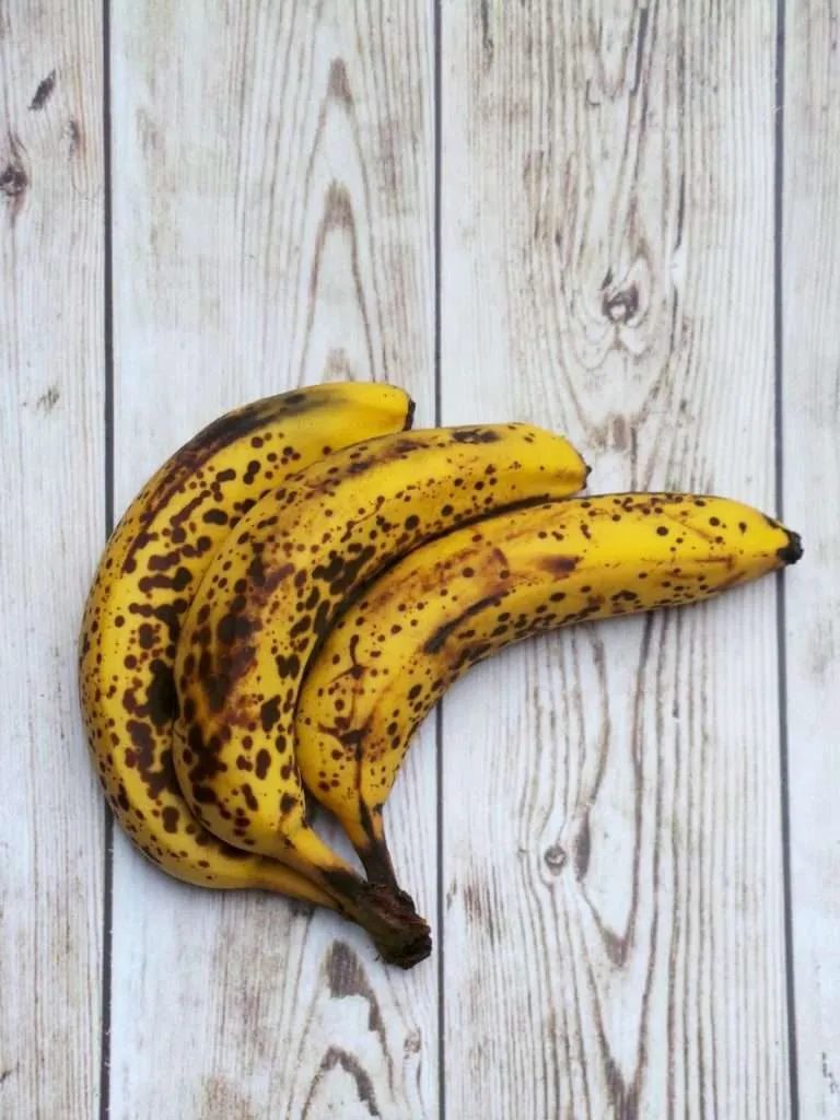 Simple Healthy Vegan Banana Bread! The solid vegan meal prep breakfast to eat on the go! This simple banana breakfast recipe is satisfying…