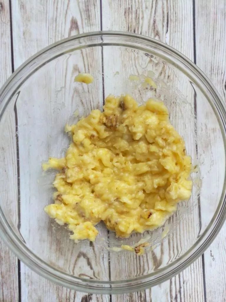Simple Healthy Vegan Banana Bread! The solid vegan meal prep breakfast to eat on the go! This simple banana breakfast recipe is satisfying…