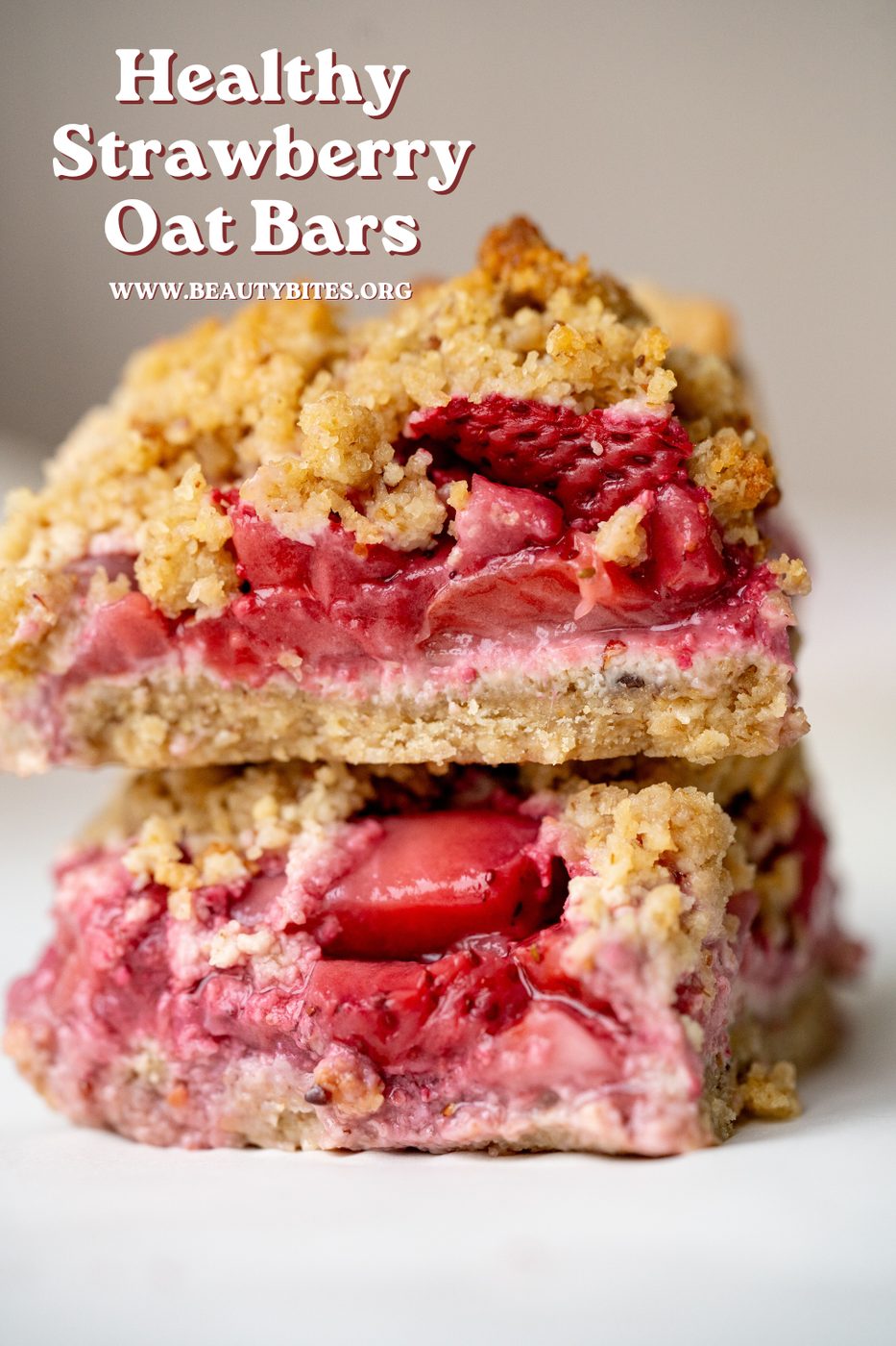 Oatmeal strawberry bars, flourless