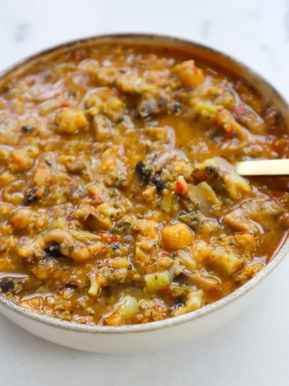 Spiced healthy broccoli soup, no cream