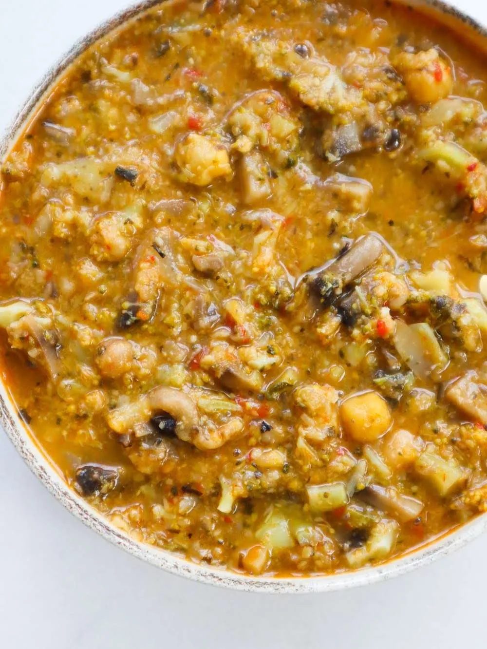 Spiced healthy broccoli soup, no cream