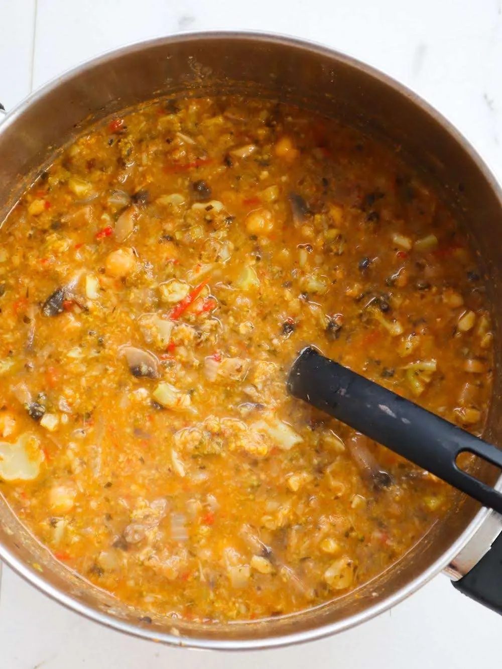 Spiced healthy broccoli soup, no cream