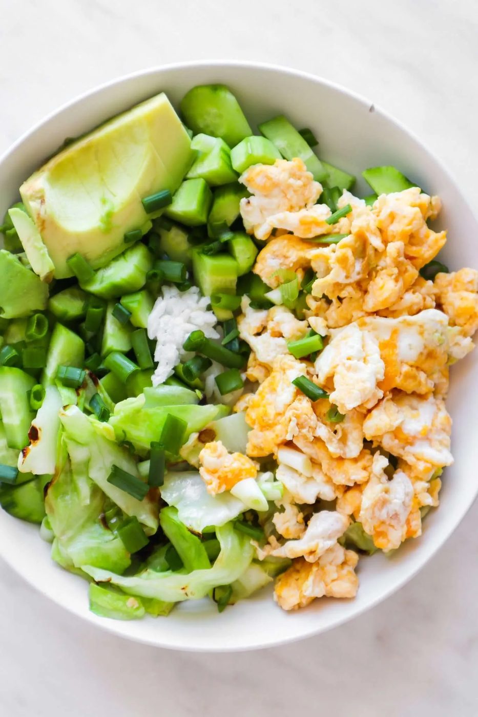 Try this simple breakfast fried rice bowl if you’re looking for some new healthy breakfast ideas! This tasty rice bowl is a great savory…