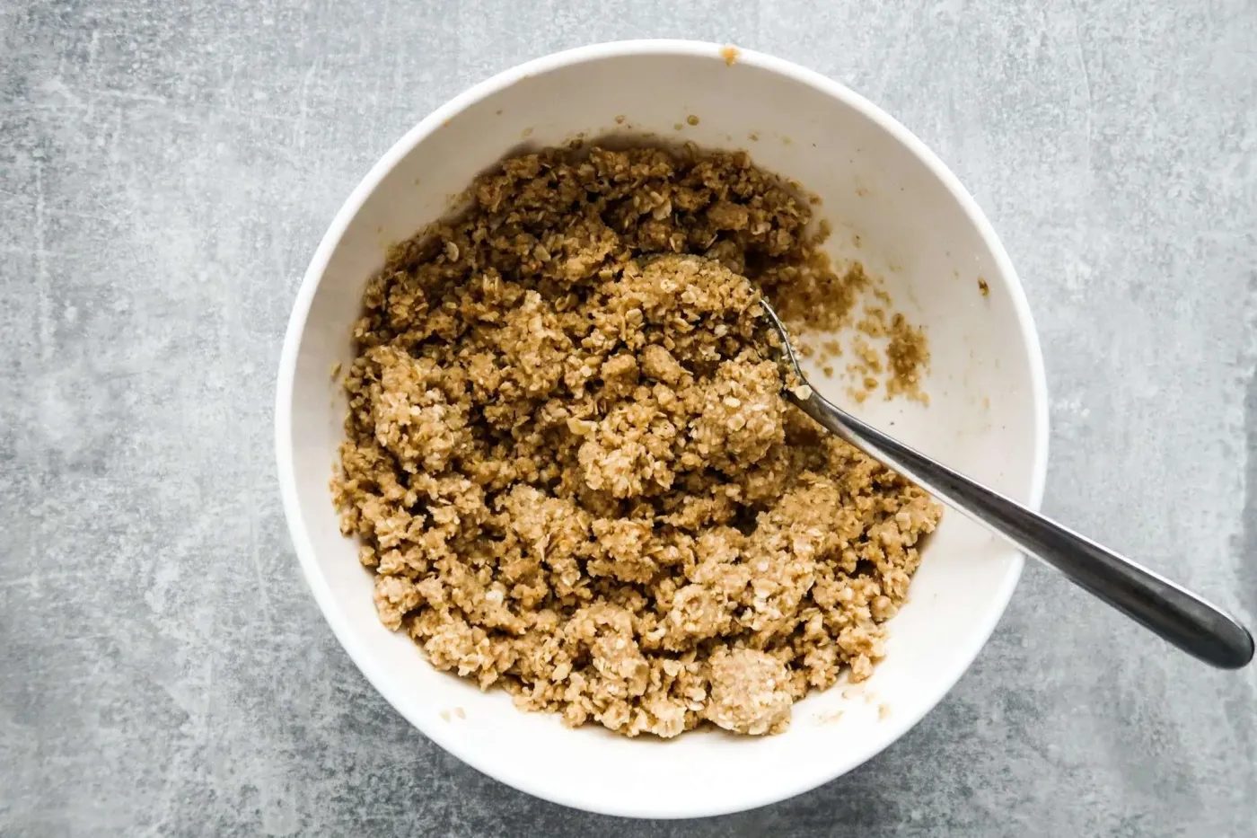 Apple crumble pie with oat crust, healthy