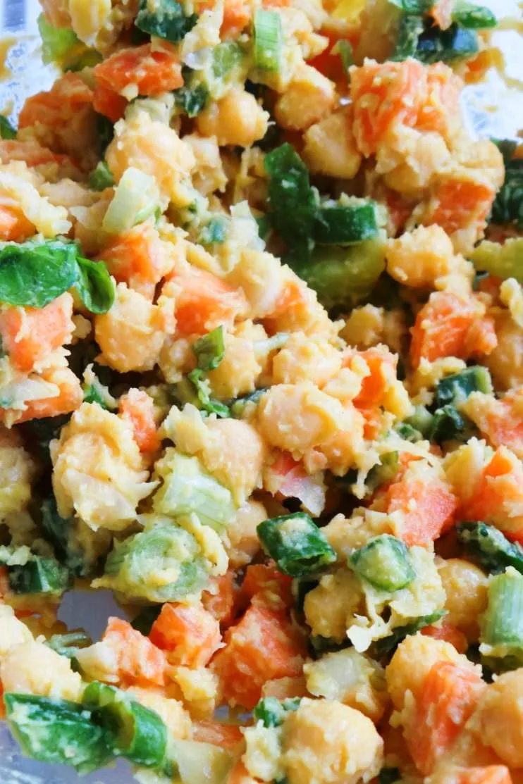 Mashed chickpea salad, healthy