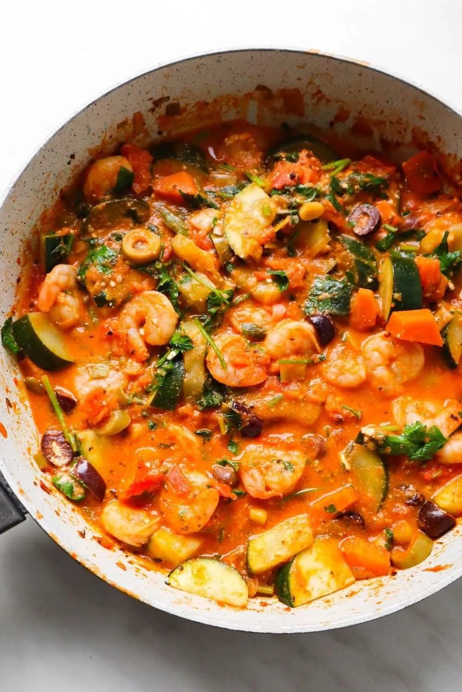 Reduce glucose spikes by enjoying some of these healthy recipes that can lower blood sugar for breakfast, lunch or dinner. Low-glycemic…