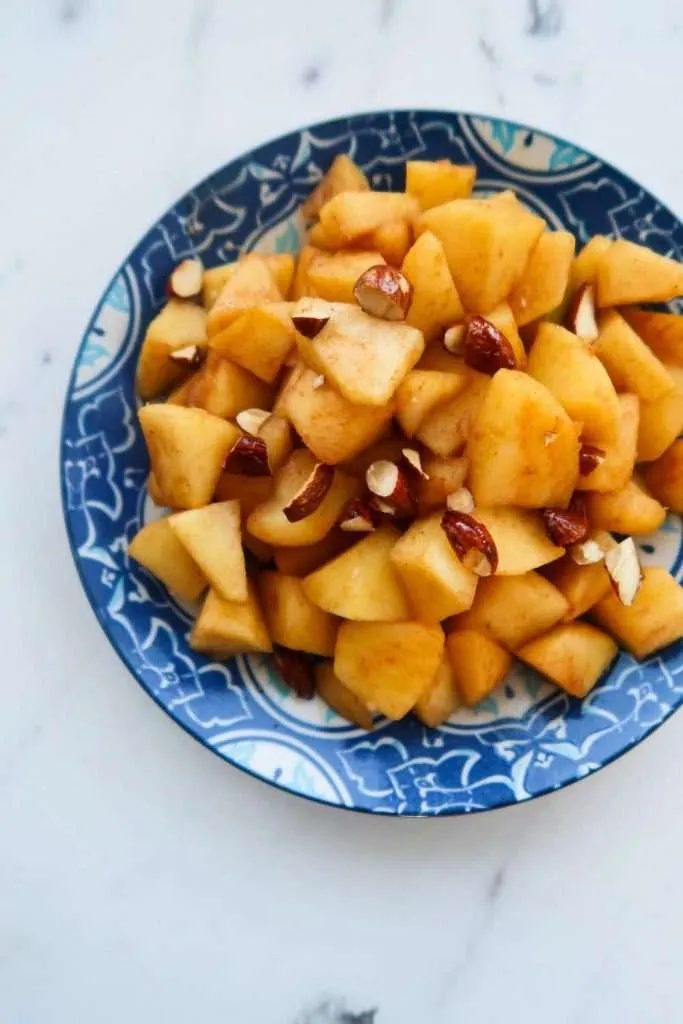 These healthy sauteed apples are fast and simple to make with cinnamon, vanilla and without any added sugar. If you’re wondering what to do…