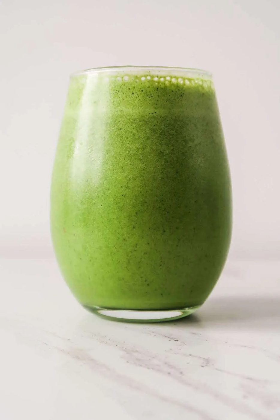 Healthy green smoothie with a tropical twist! This tropical green smoothie is great for breakfast or a snack - it will give you the energy…