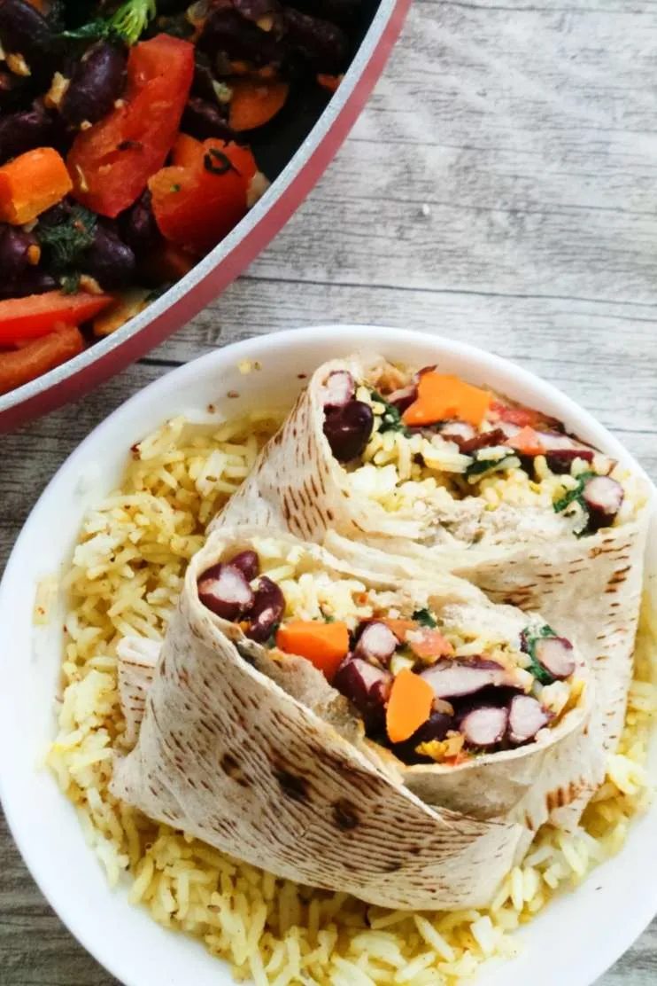 simple healthy burrito recipe - vegan, simple and satisfying. Get your vegetables in with this high-fiber recipe. Healthy Dinner Recipe |…