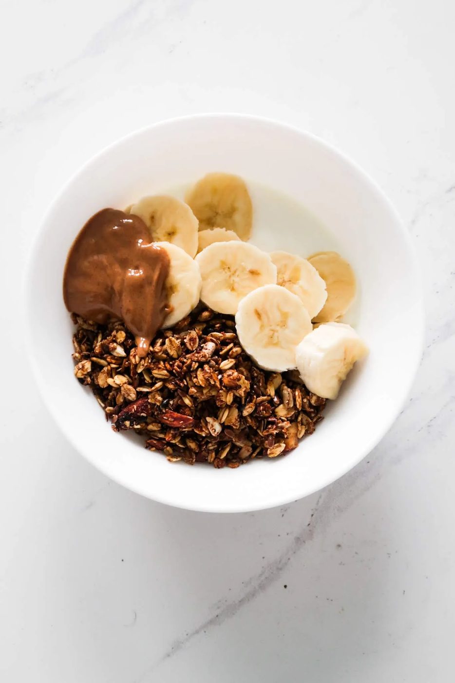 10-Minute Home-cooked Healthy Granola Recipe! This is a simple healthy breakfast idea to start your day with something nourishing and…